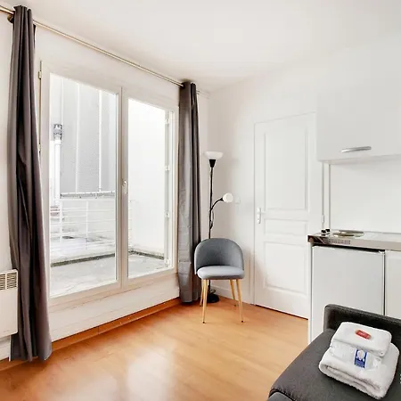 Apartment Cmg Serres/ Convention *