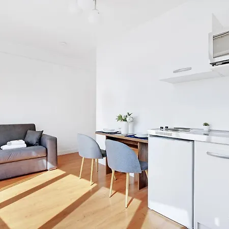 Apartment Cmg Serres/ Convention