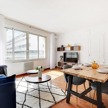 Apartment Cmg Serres/ Convention Paris