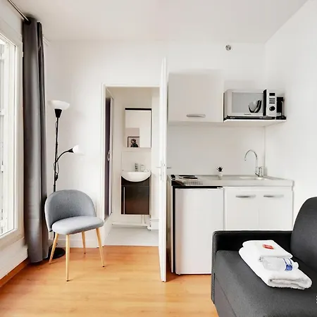 Cmg Serres/ Convention Apartment Paris